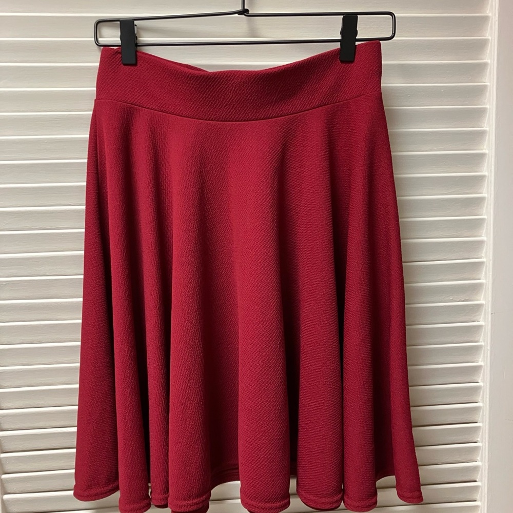 Elegant Scarlet Circle Women's Skirt